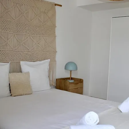 Les Hauts Du Port-appartement Elegant Et Lägenhet