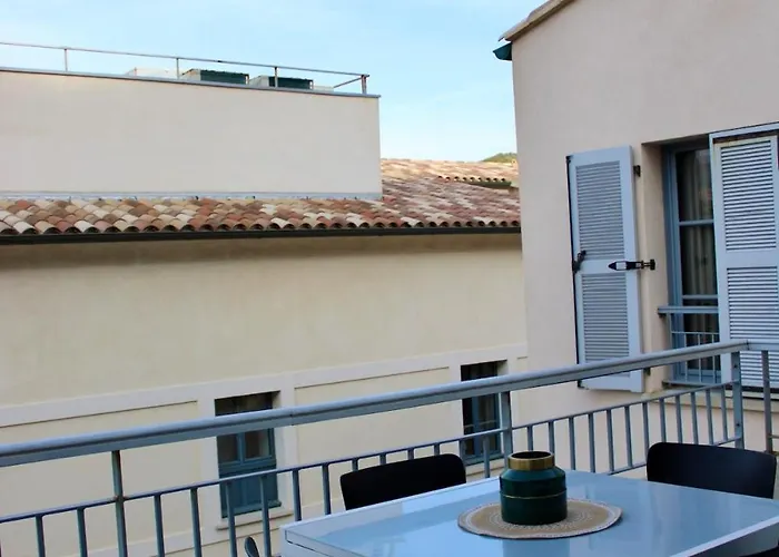 Les Hauts Du Port-appartement Elegant Et *